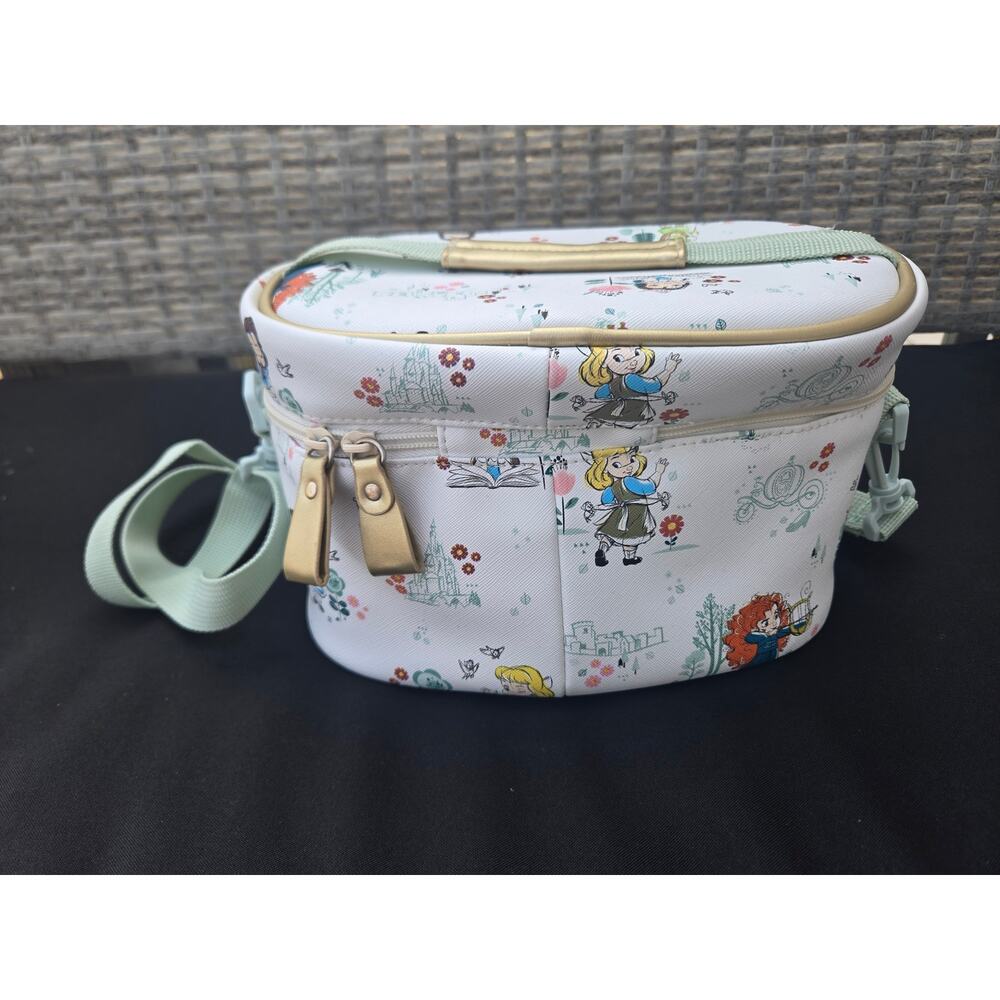 Disney Animators' Collection Lunch Box Princesses Tiana Merida Aurora Belle - Picture 3 of 12